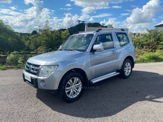 MITSUBISHI PAJERO FULL 3.8 HPE 4X4 V6 24V GASOLINA 2P AUTOMÁTICO